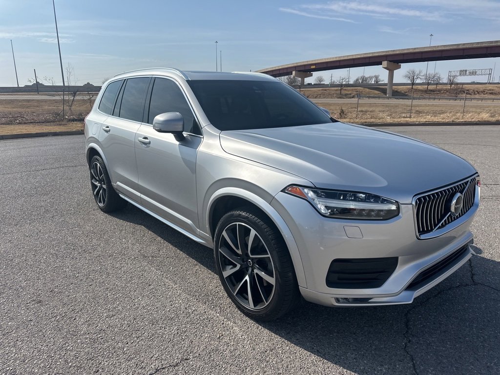 Used 2021 Volvo XC90 T6 Momentum w/ Climate Package image 4