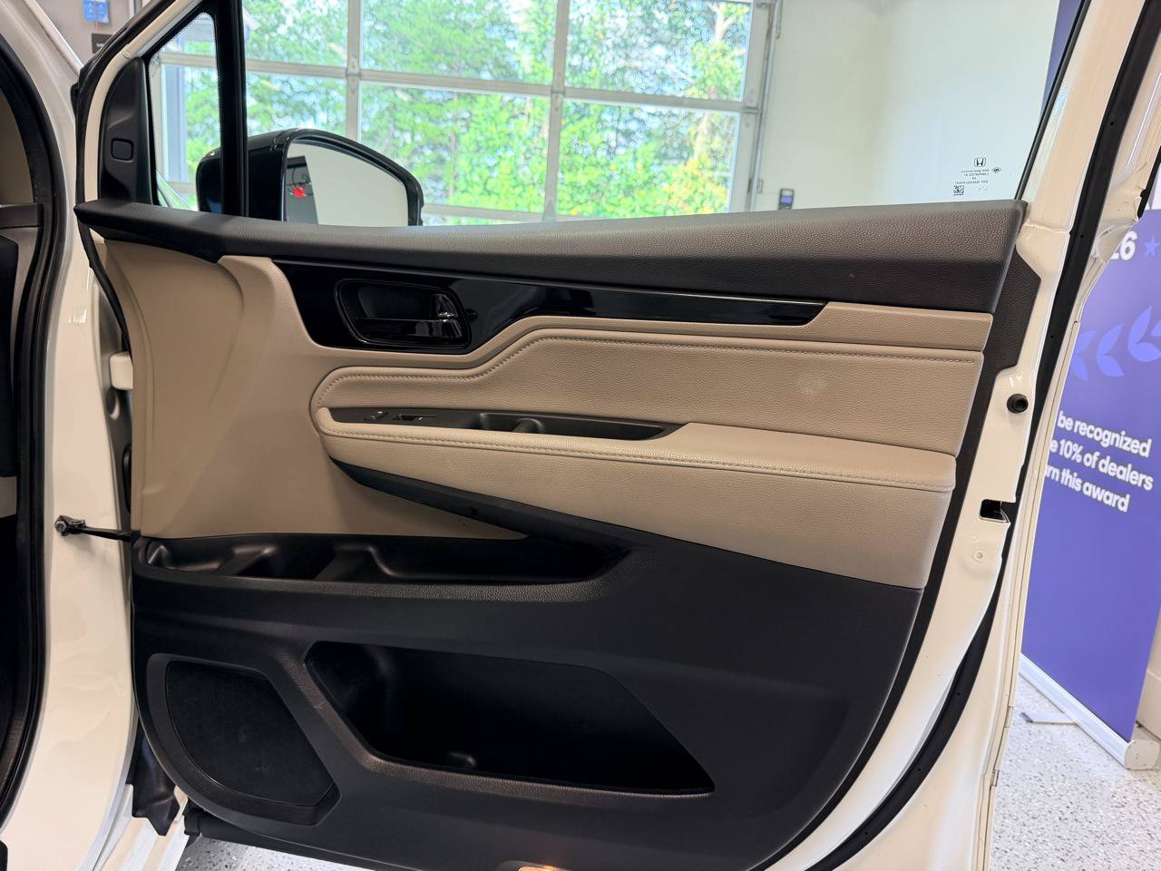 Used 2019 Honda Odyssey Elite image 26