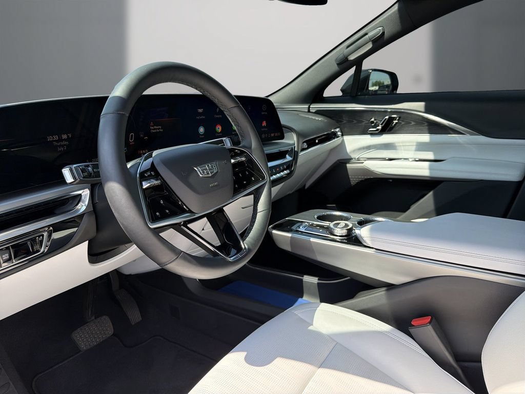 Certified 2024 Cadillac Lyriq Luxury RWD image 13