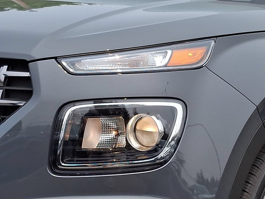 New 2026 Hyundai Venue SEL FWD image 6