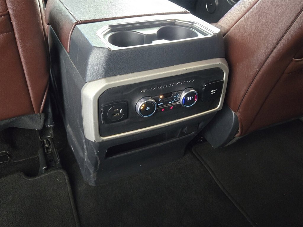 Used 2022 Ford Expedition Limited image 10