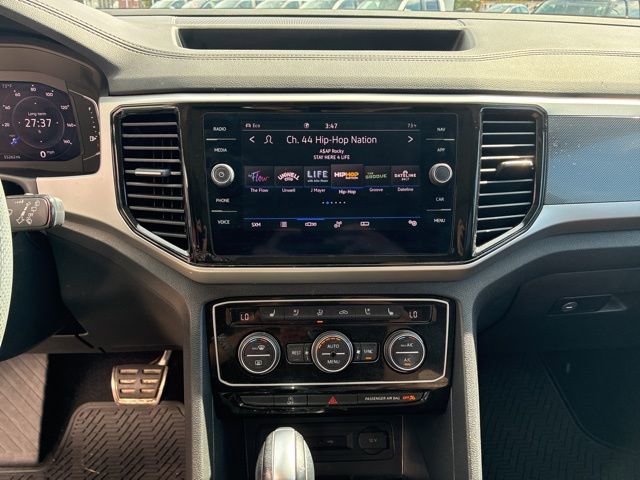 Used 2022 Volkswagen Atlas SEL Premium image 24