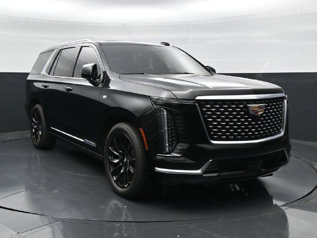 Used 2025 Cadillac Escalade Premium Luxury w/ Touring Package AWD/4WD image 4
