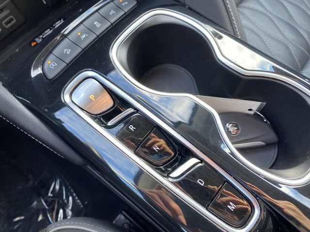 Used 2021 Buick Envision Avenir w/ Technology Package II image 24