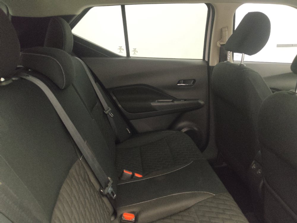 Used 2021 Nissan Kicks SV FWD image 19