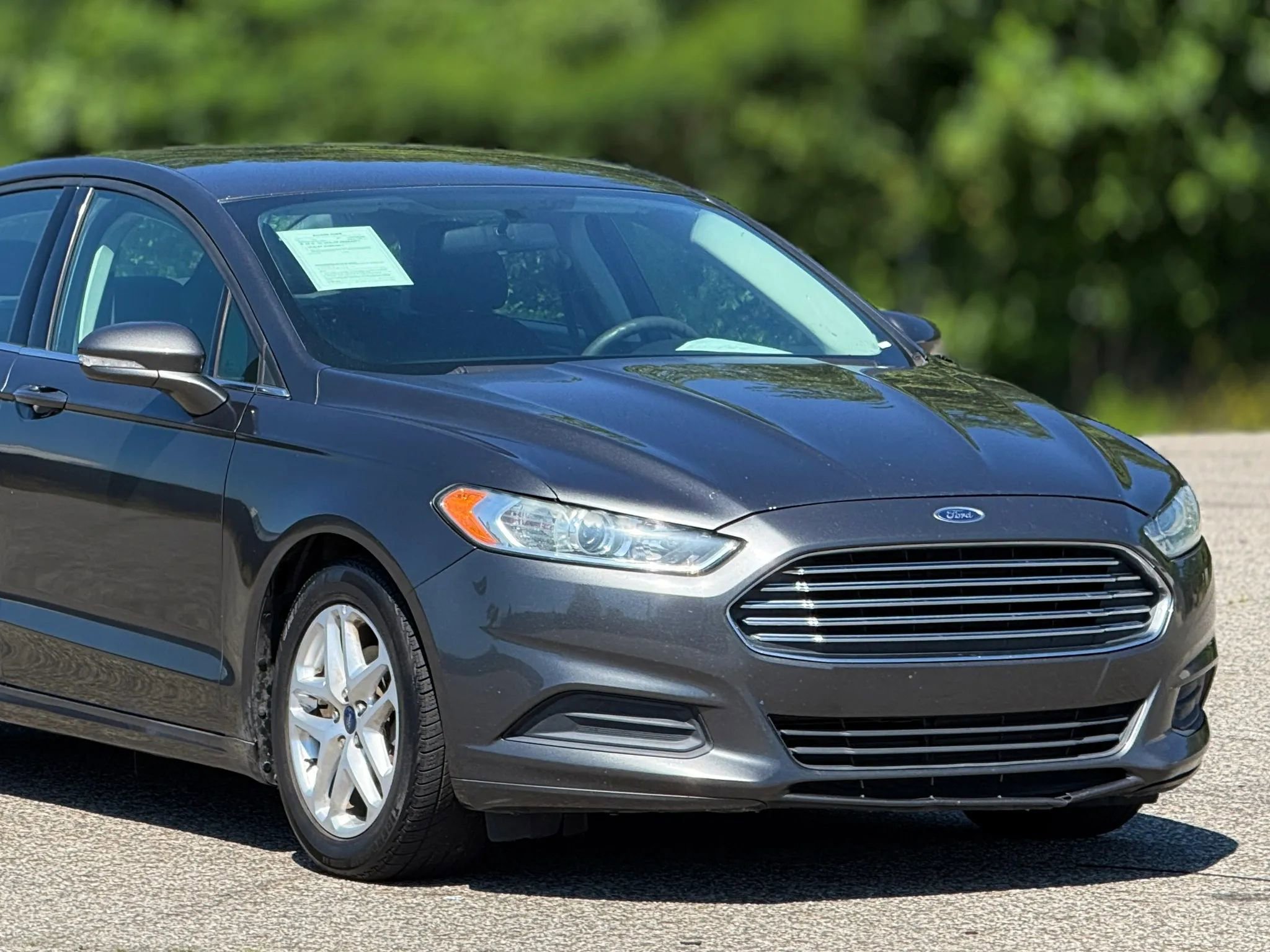 Used 2016 Ford Fusion SE FWD image 15