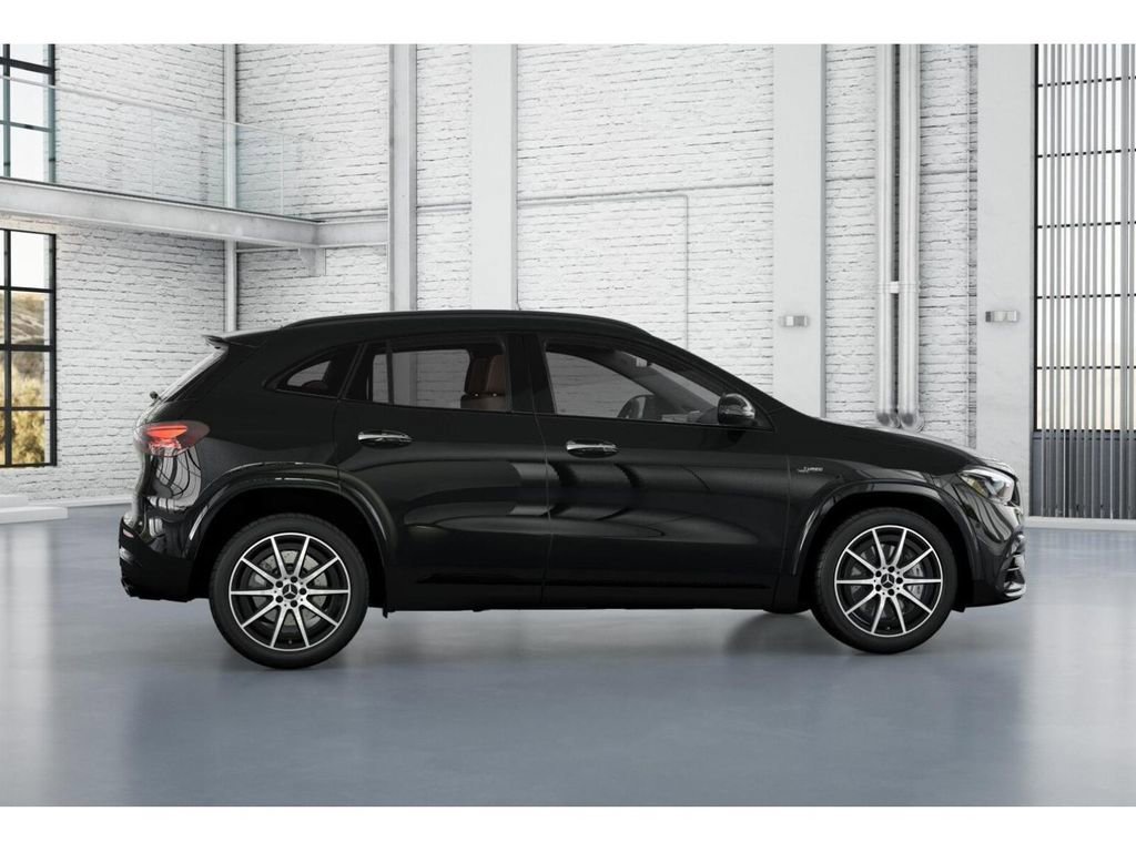 New 2026 Mercedes-Benz GLA 35 AMG 4MATIC image 17
