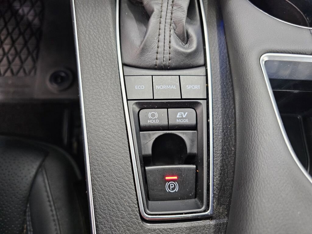 Used 2021 Toyota Avalon Limited w/ Advanced Safety Package image 16