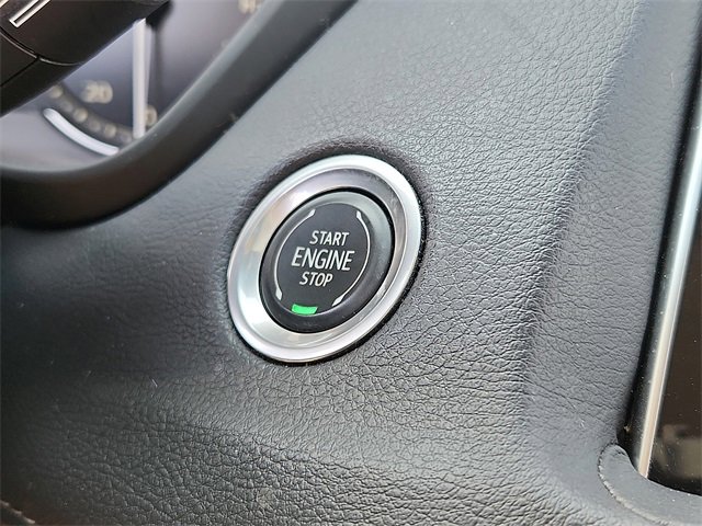 Used 2020 Cadillac XT4 Premium Luxury w/ Driver Awareness Package image 25