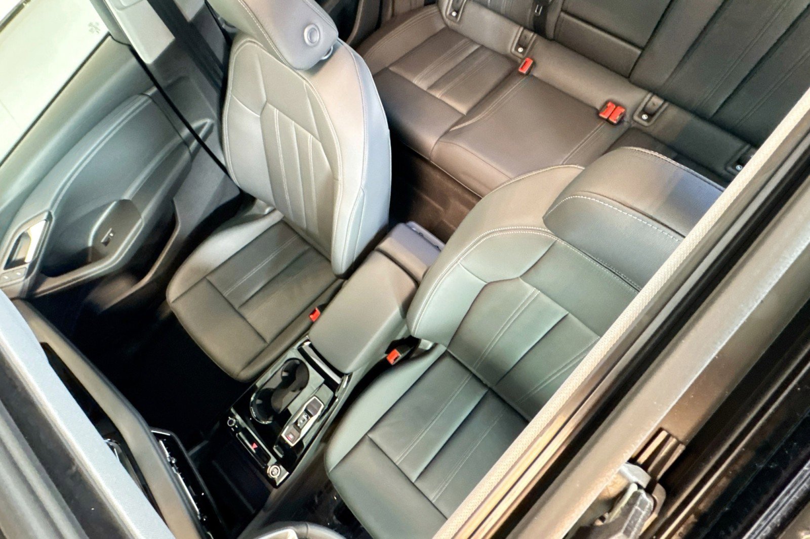 New 2025 Audi Q6 e-tron Premium image 18