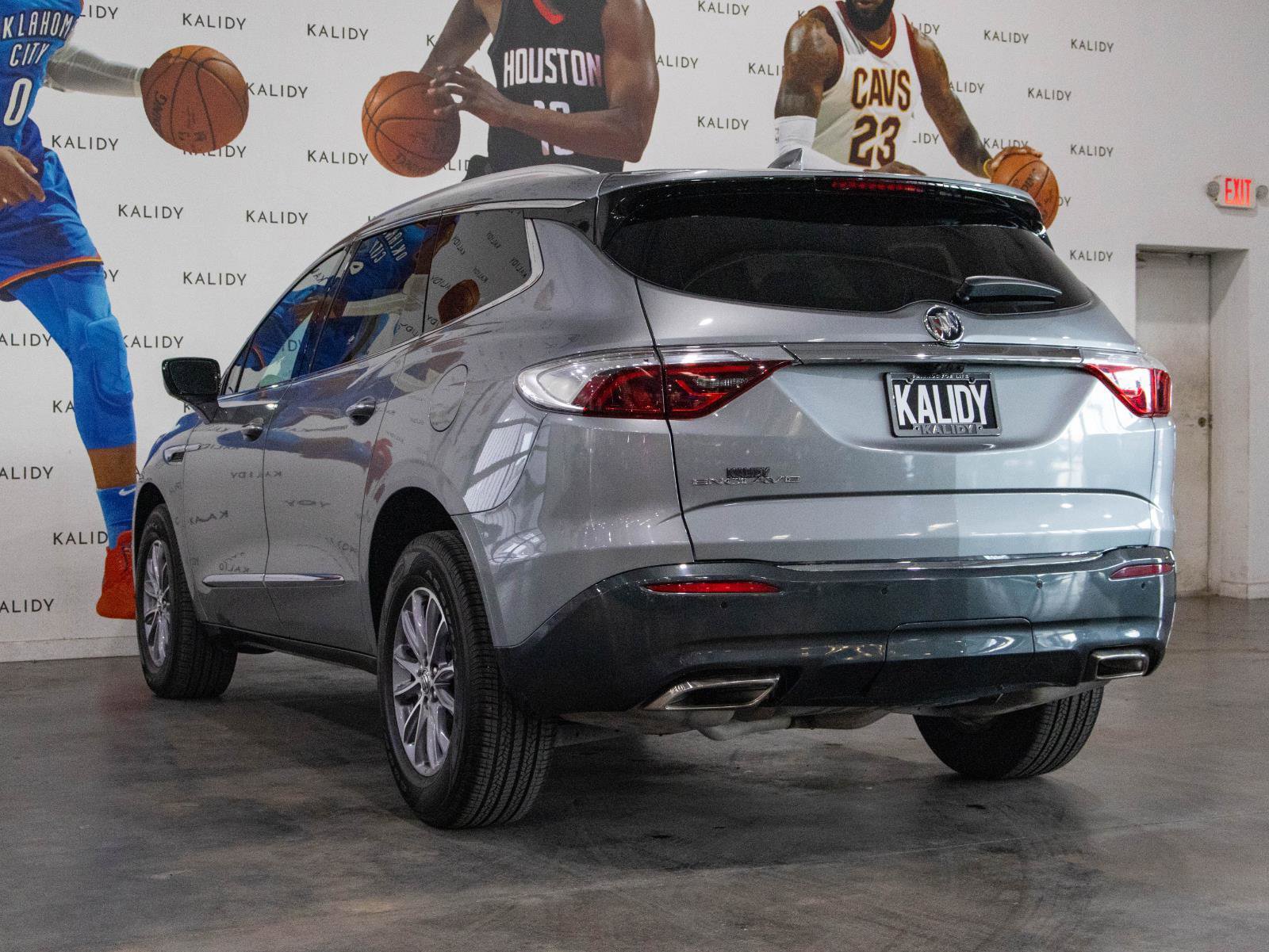 Used 2024 Buick Enclave Essence w/ Sound and Sites Package image 22