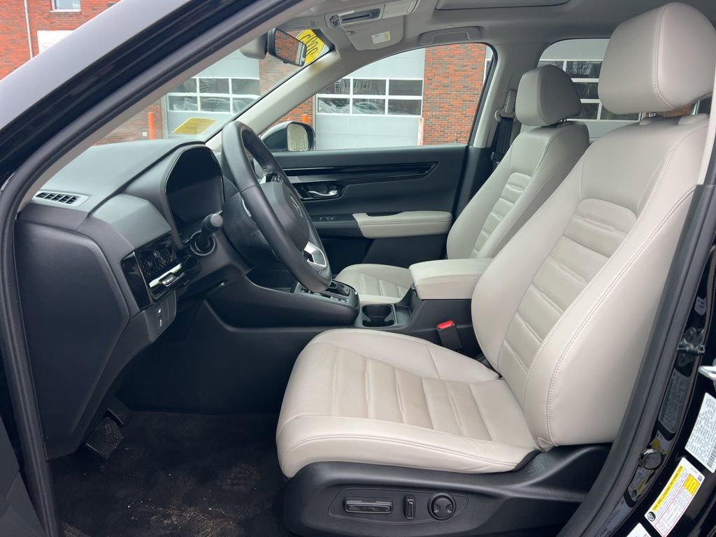 Used 2025 Honda CR-V EX-L image 11