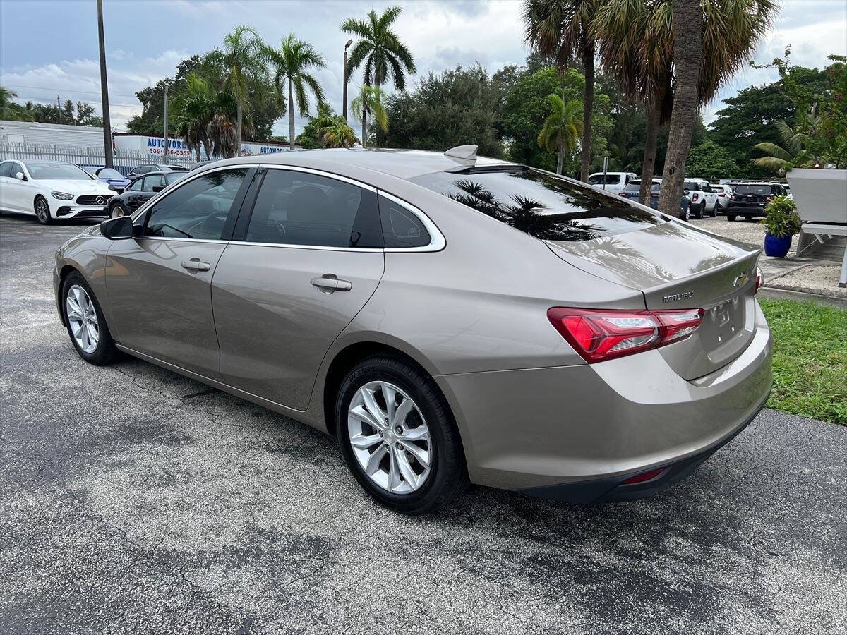 Used 2022 Chevrolet Malibu LT FWD image 7
