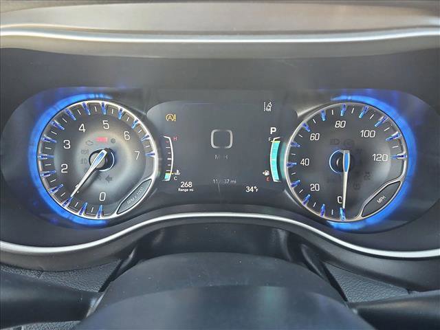 Used 2021 Chrysler Pacifica Touring-L image 11