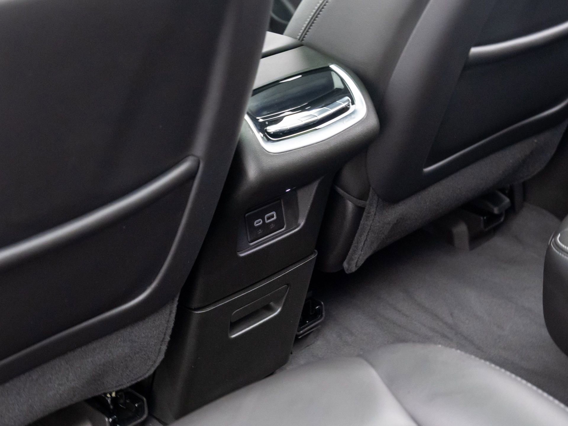 Certified 2024 Cadillac XT6 Premium Luxury w/ Technology Package image 21