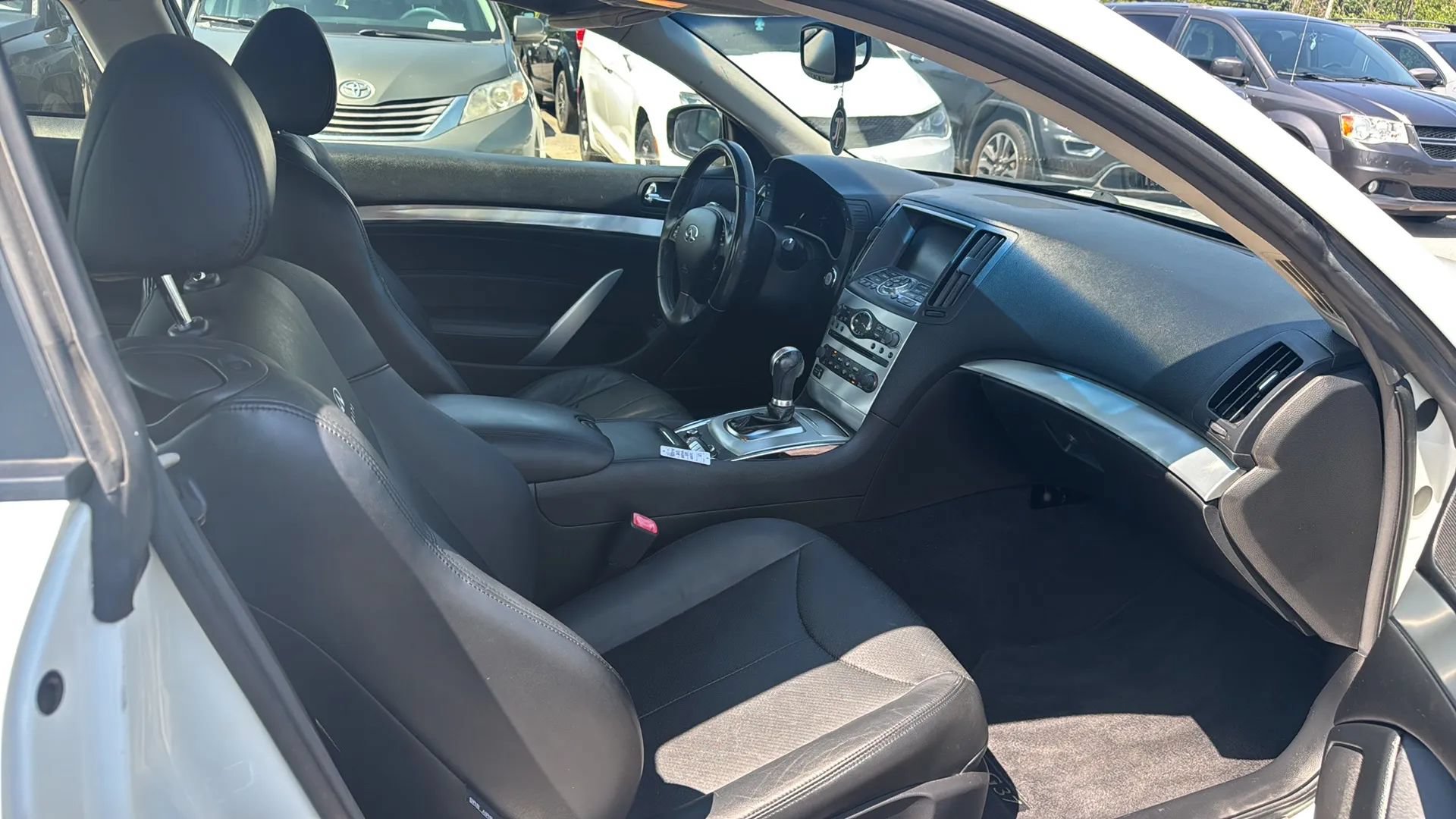 Used 2013 INFINITI G37 Journey w/ Premium Pkg RWD image 2