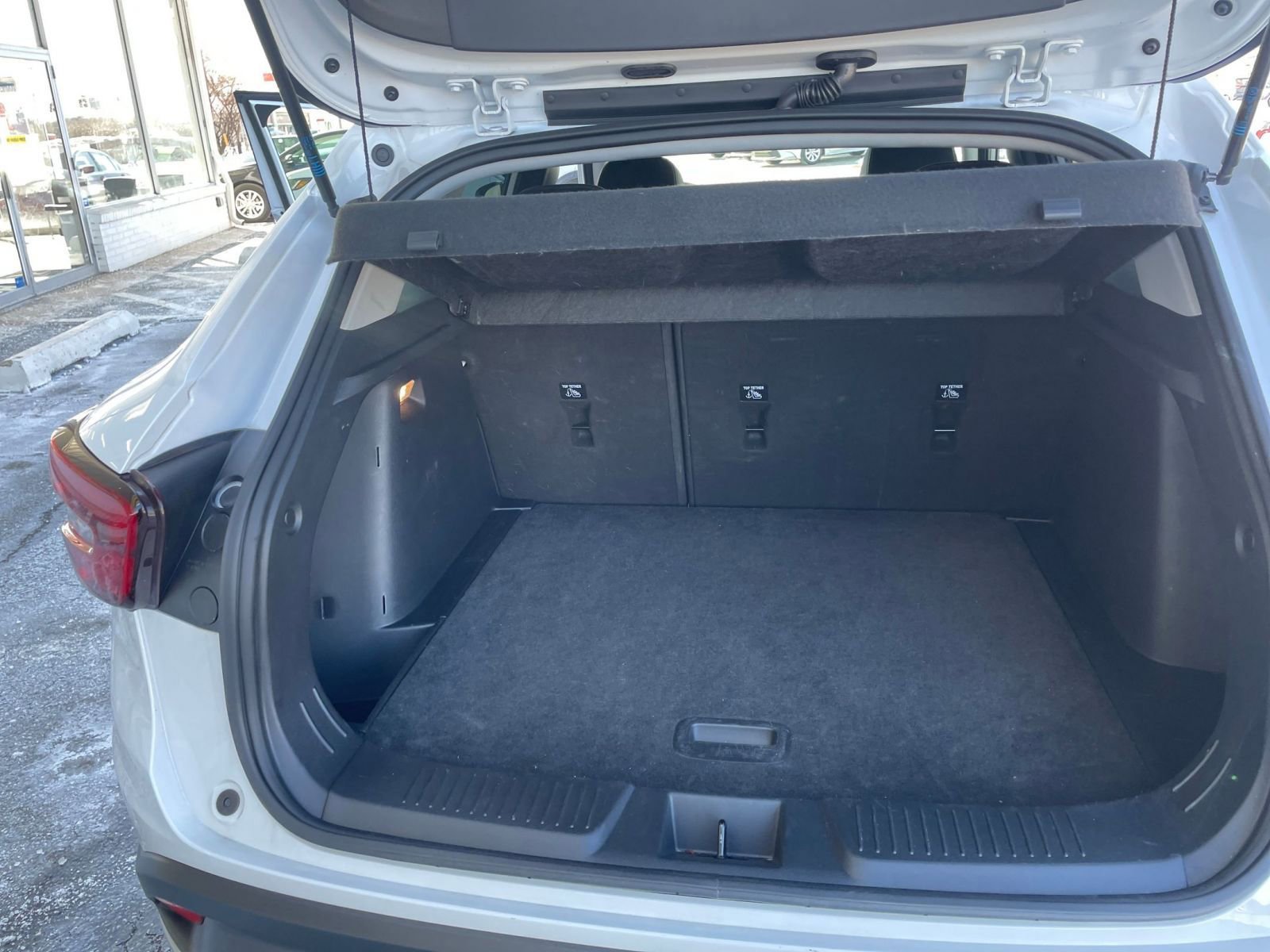 Used 2025 Chevrolet Trax LT w/ LT Convenience Package image 29