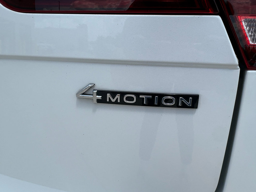 Used 2024 Volkswagen Tiguan SEL R-Line AWD/4WD image 36