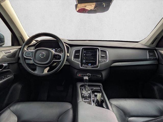 Used 2020 Volvo XC90 T6 Momentum w/ Protection Package image 14