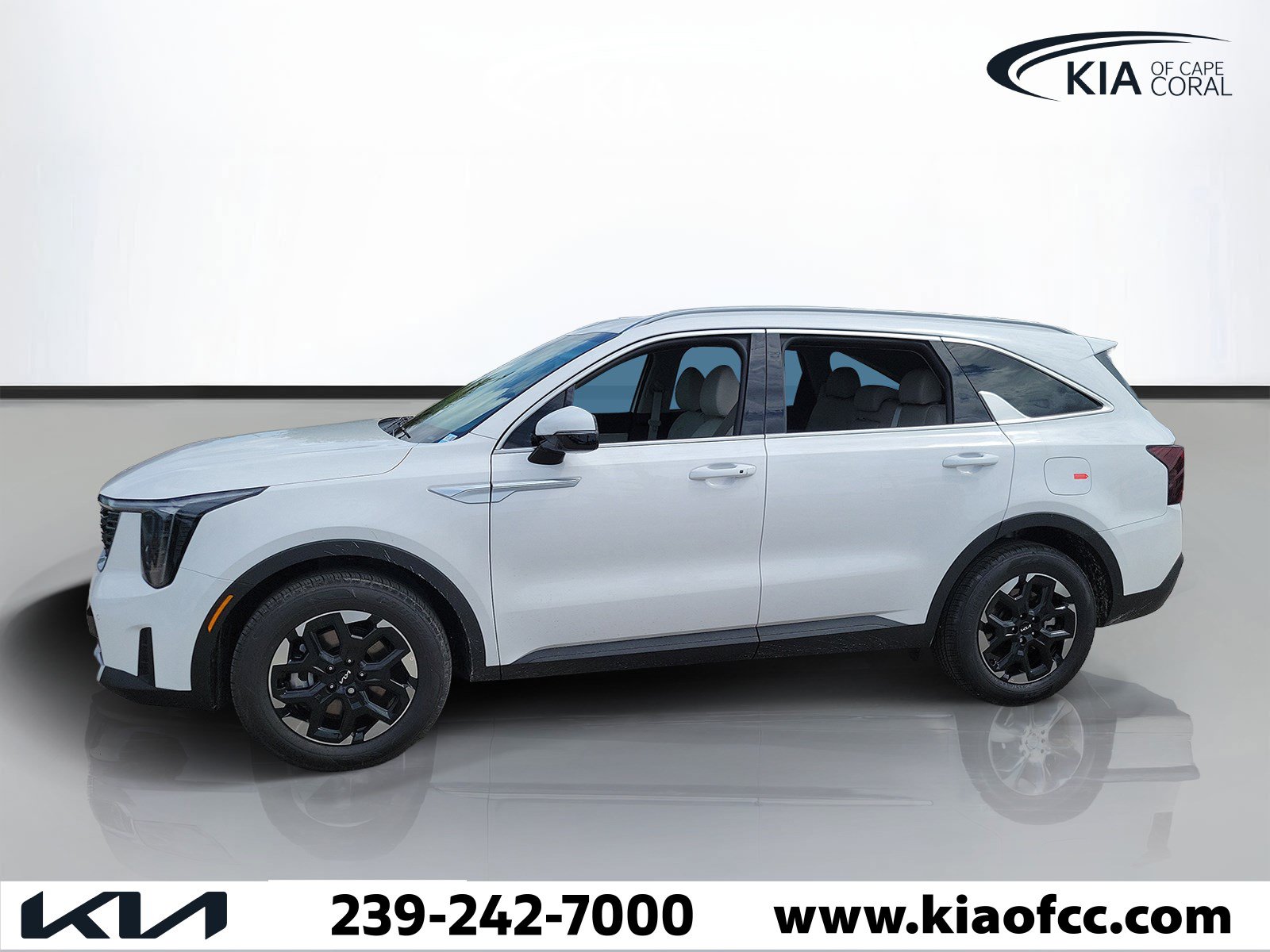 New 2026 Kia Sorento S FWD image 4