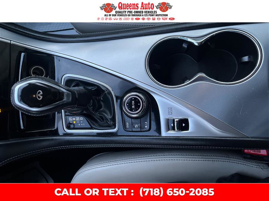 Used 2017 INFINITI Q60 3.0t w/ Cargo Package image 17