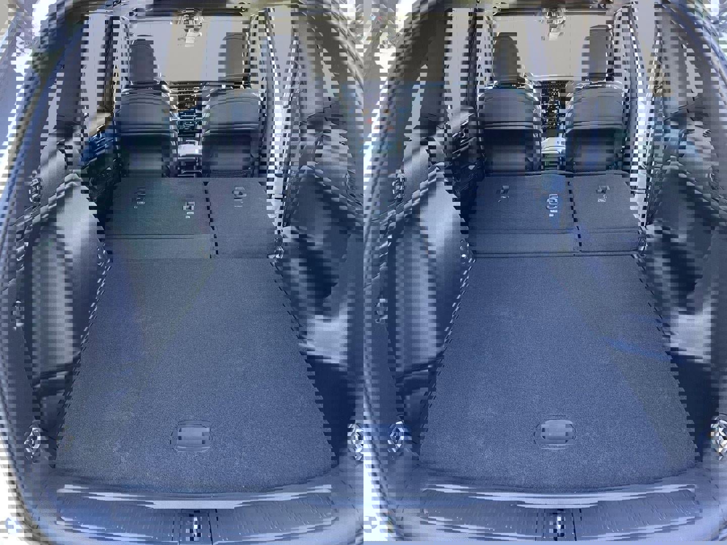 New 2025 Jeep Grand Cherokee Altitude image 28