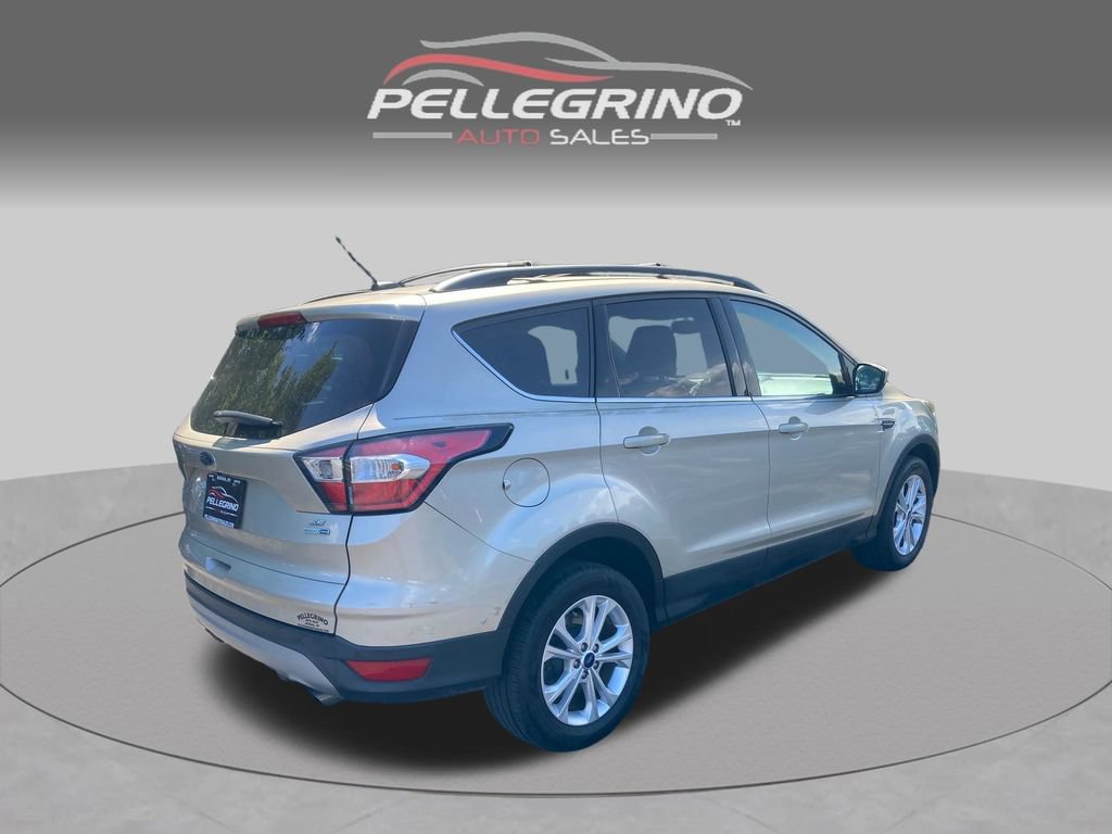 Used 2017 Ford Escape SE w/ Equipment Group 201A AWD/4WD image 7