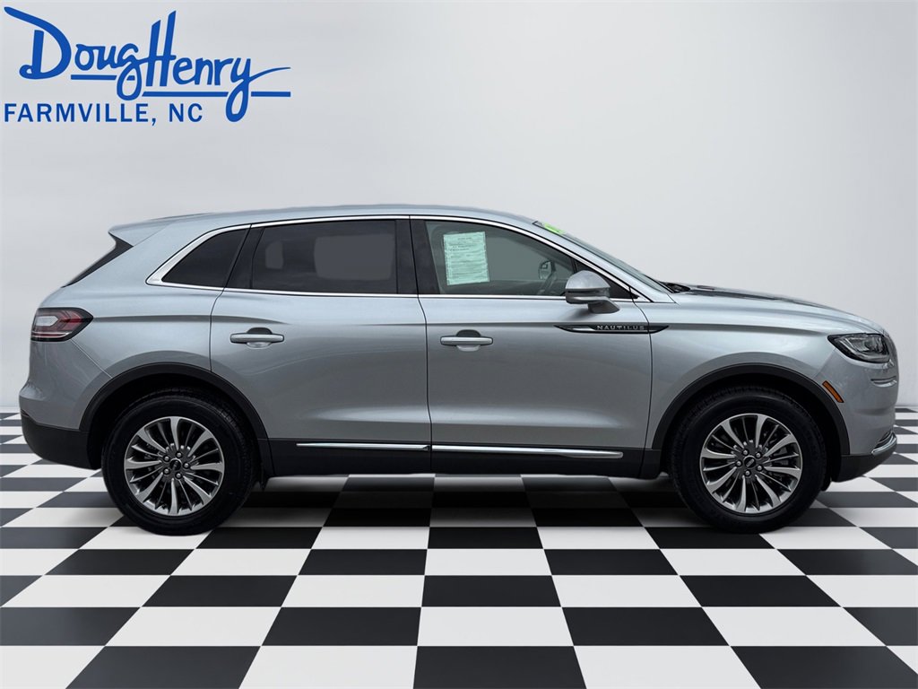 Used 2023 Lincoln Nautilus Reserve image 6