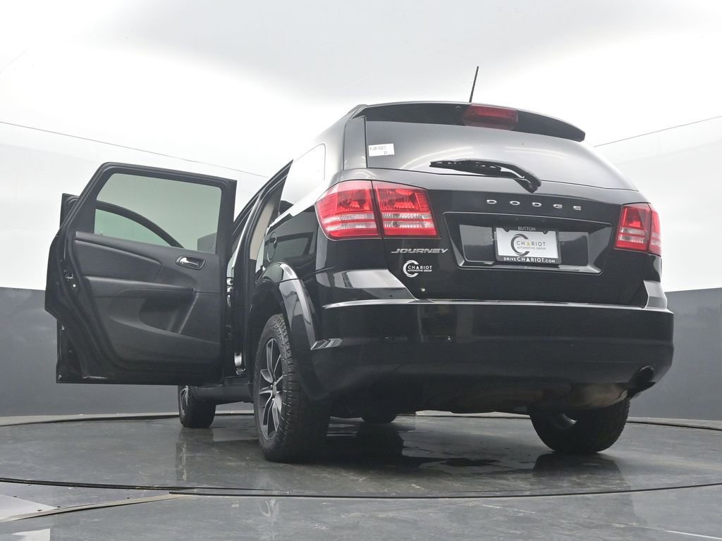 Used 2017 Dodge Journey SE w/ Flexible Seating Group image 61