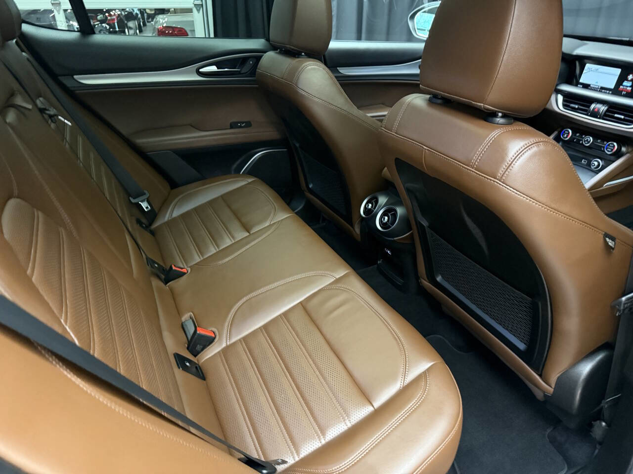 Used 2018 Alfa Romeo Stelvio Ti Sport image 27