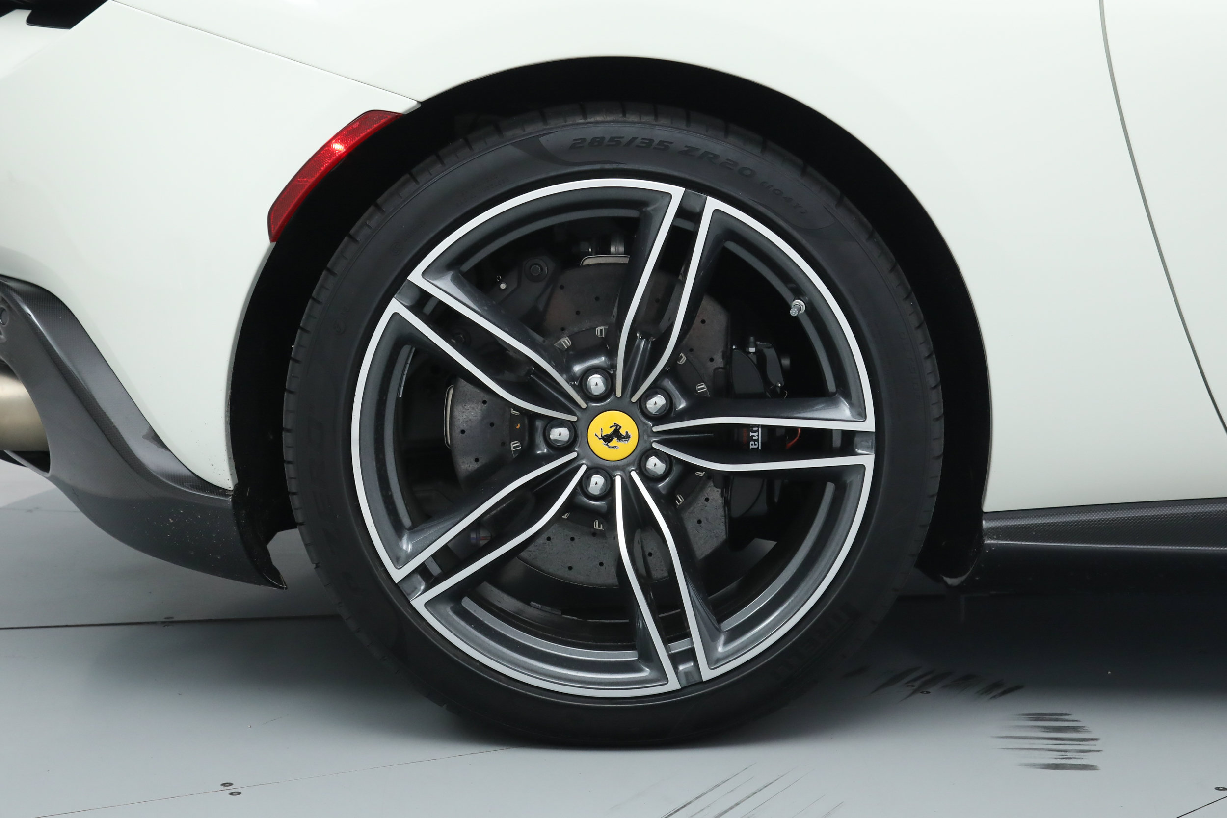 Certified 2024 Ferrari Roma Spider RWD image 42