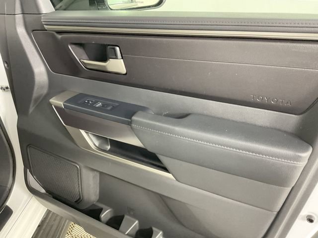 Used 2025 Toyota Sequoia SR5 AWD/4WD image 27