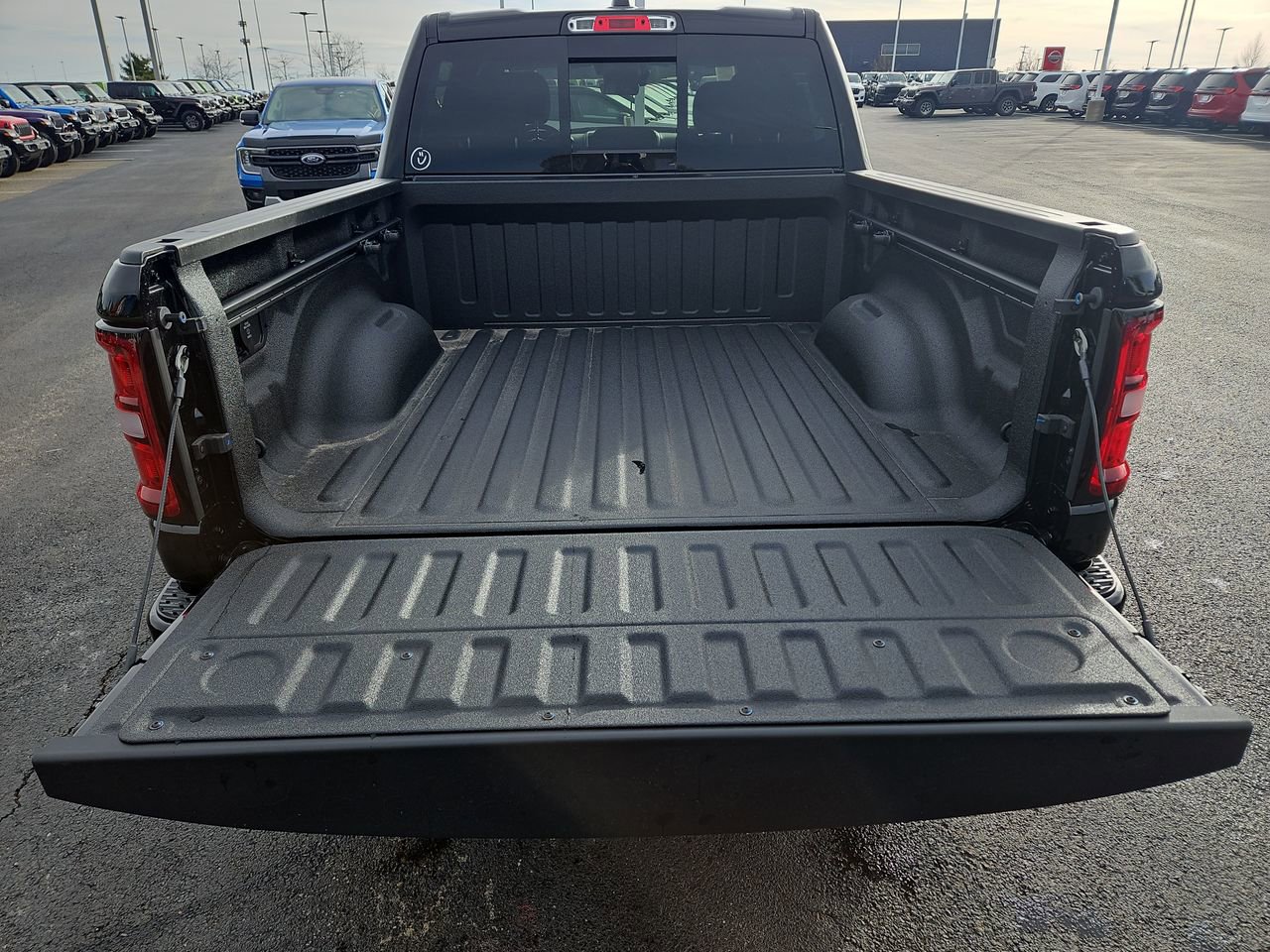 New 2026 RAM 1500 Express image 7