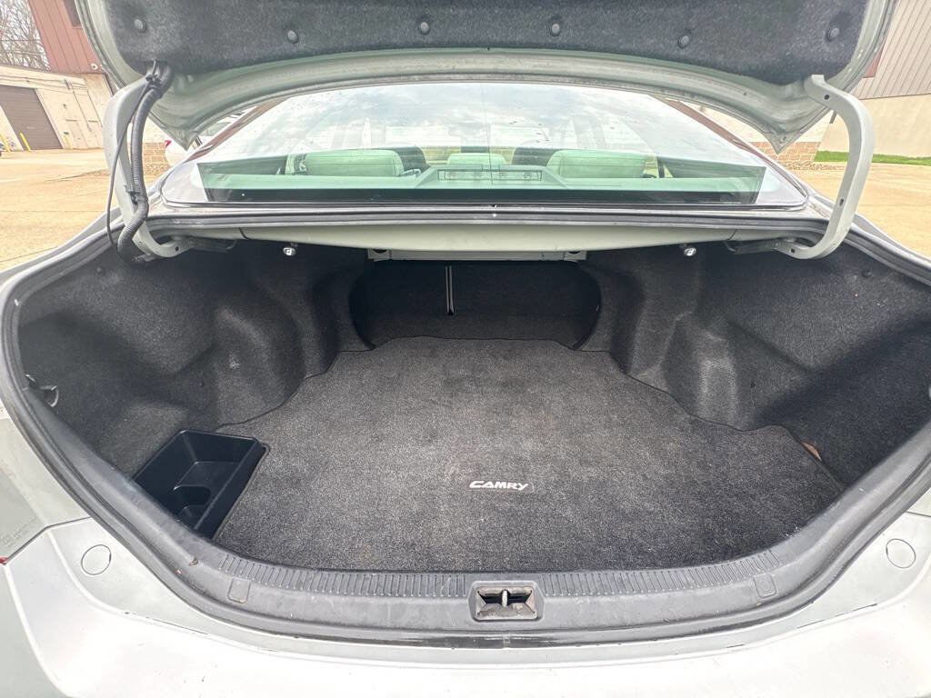 Used 2007 Toyota Camry LE image 14