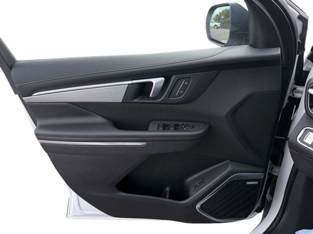 Used 2025 Buick Enclave Preferred image 17