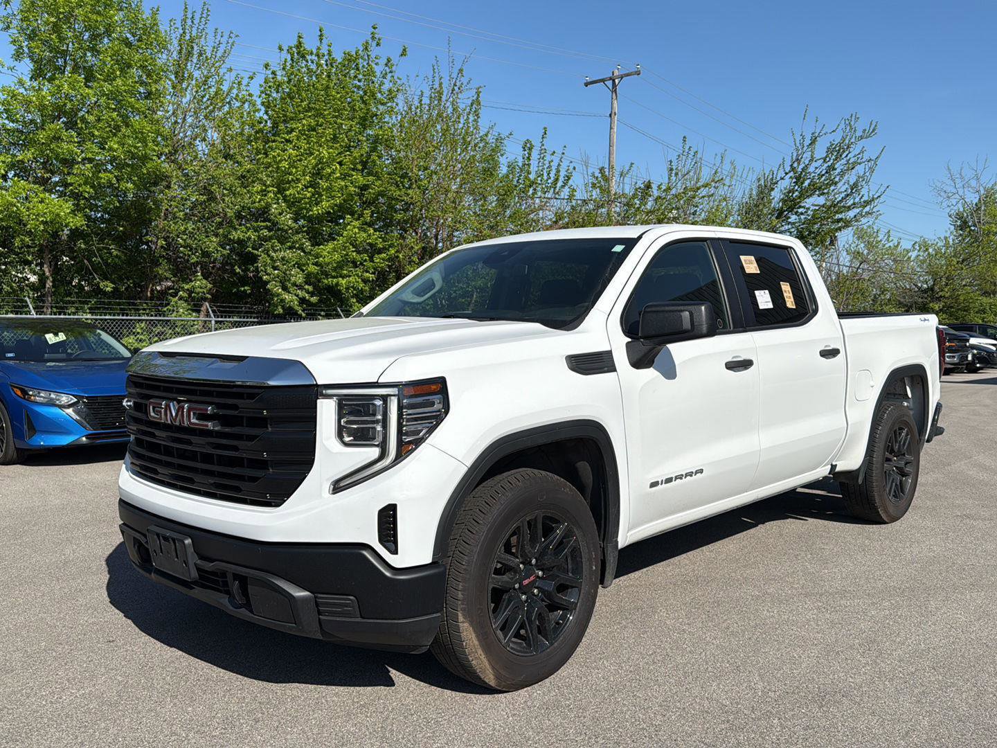 Used 2022 GMC Sierra 1500 Pro w/ Pro Value Package AWD/4WD image 7