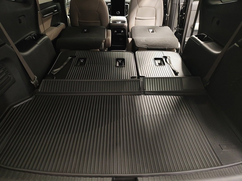 New 2026 GMC Acadia Elevation w/ Elevation Premium Package image 17