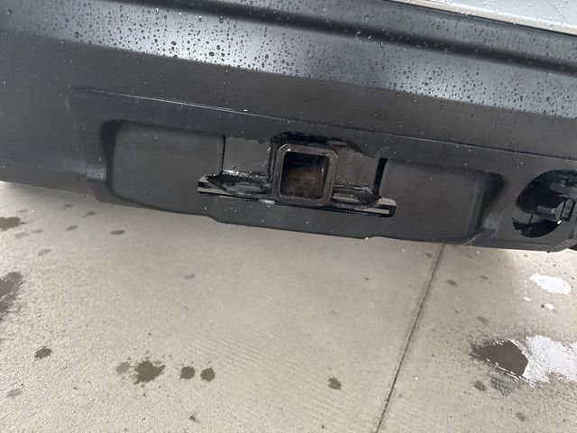 Used 2017 Nissan Pathfinder Platinum w/ Family Entertainment Package image 9