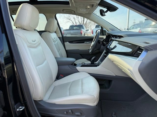 Used 2022 Cadillac XT6 Premium Luxury w/ Technology Package image 20