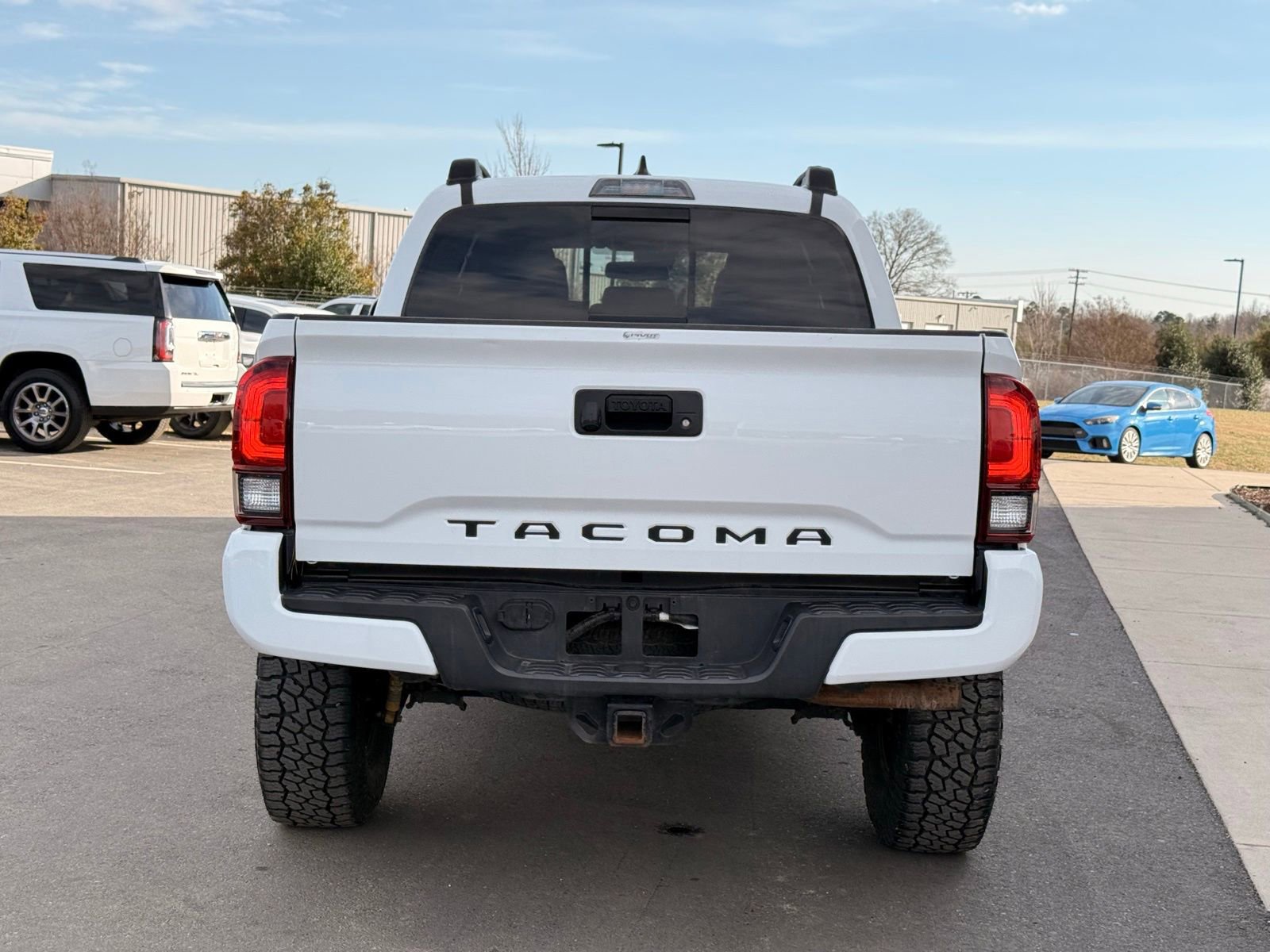 Used 2019 Toyota Tacoma TRD Off-Road image 13