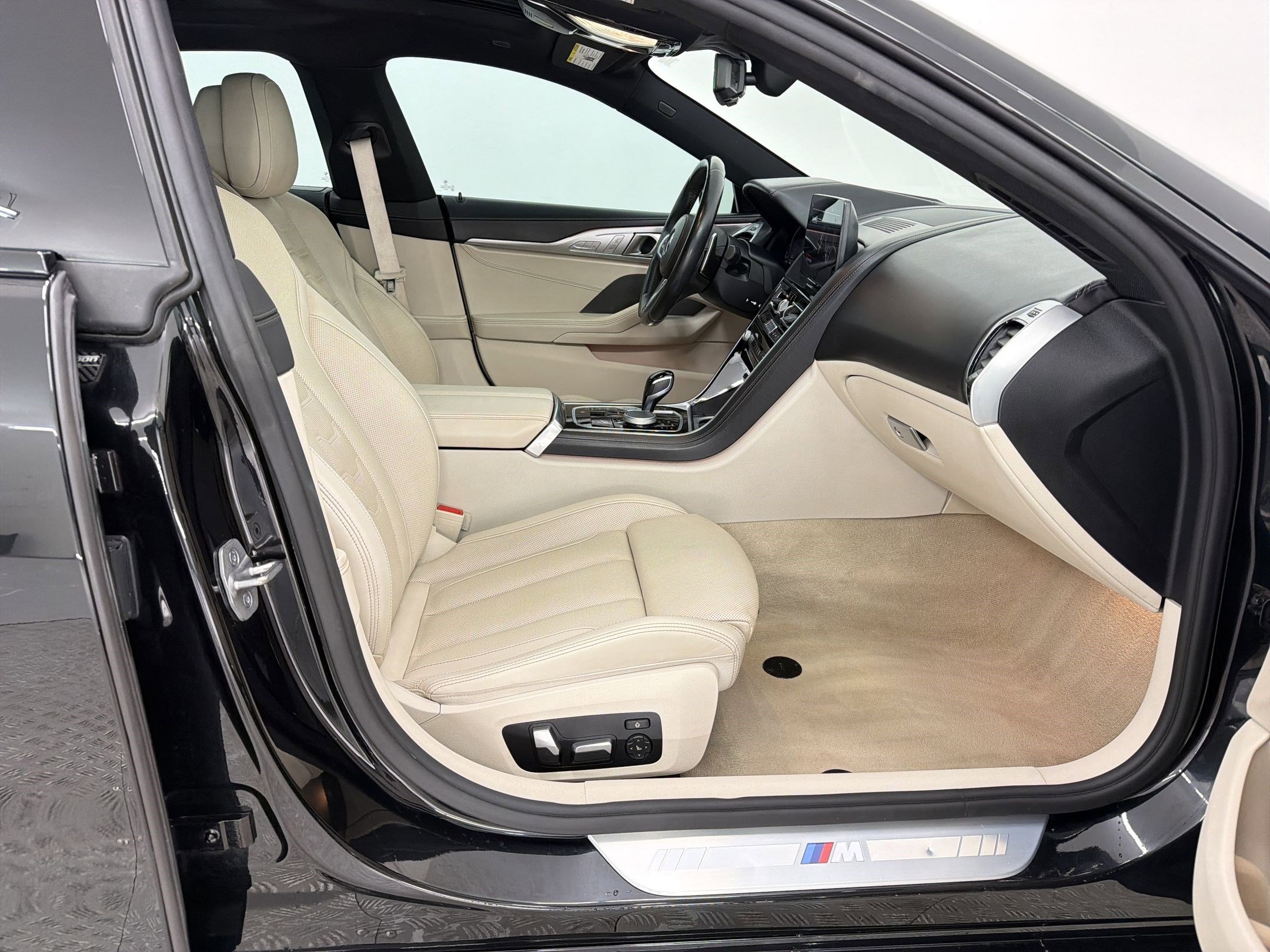 Used 2023 BMW 840i Gran Coupe xDrive AWD/4WD image 27