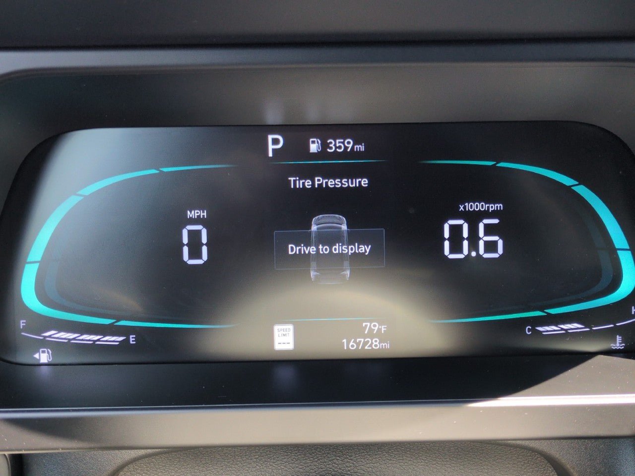 Used 2025 Hyundai Elantra Sport FWD image 17