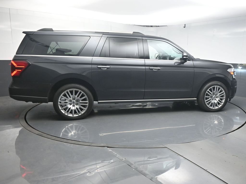 Used 2023 Ford Expedition Max Limited image 8