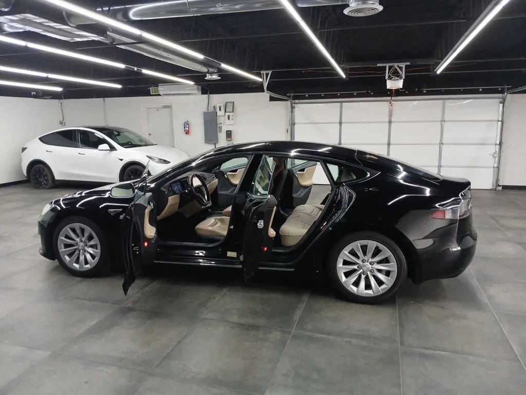 Used 2016 Tesla Model S 85D AWD/4WD image 27