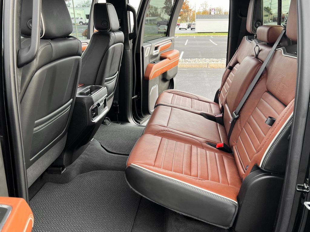 Used 2025 GMC Sierra 3500 Denali Ultimate image 22