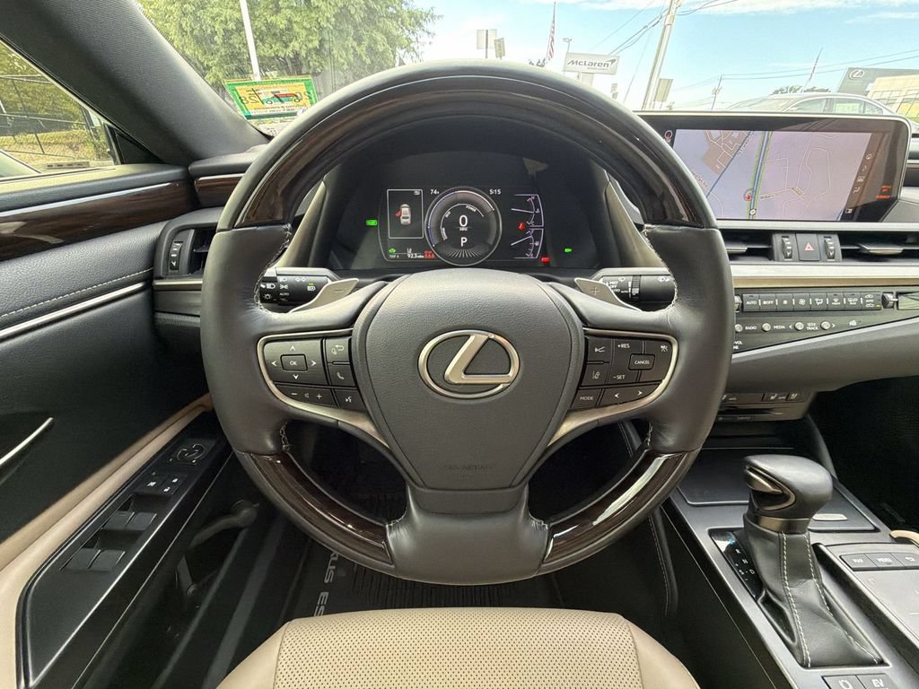 Used 2019 Lexus ES 300h w/ Premium Package FWD image 23