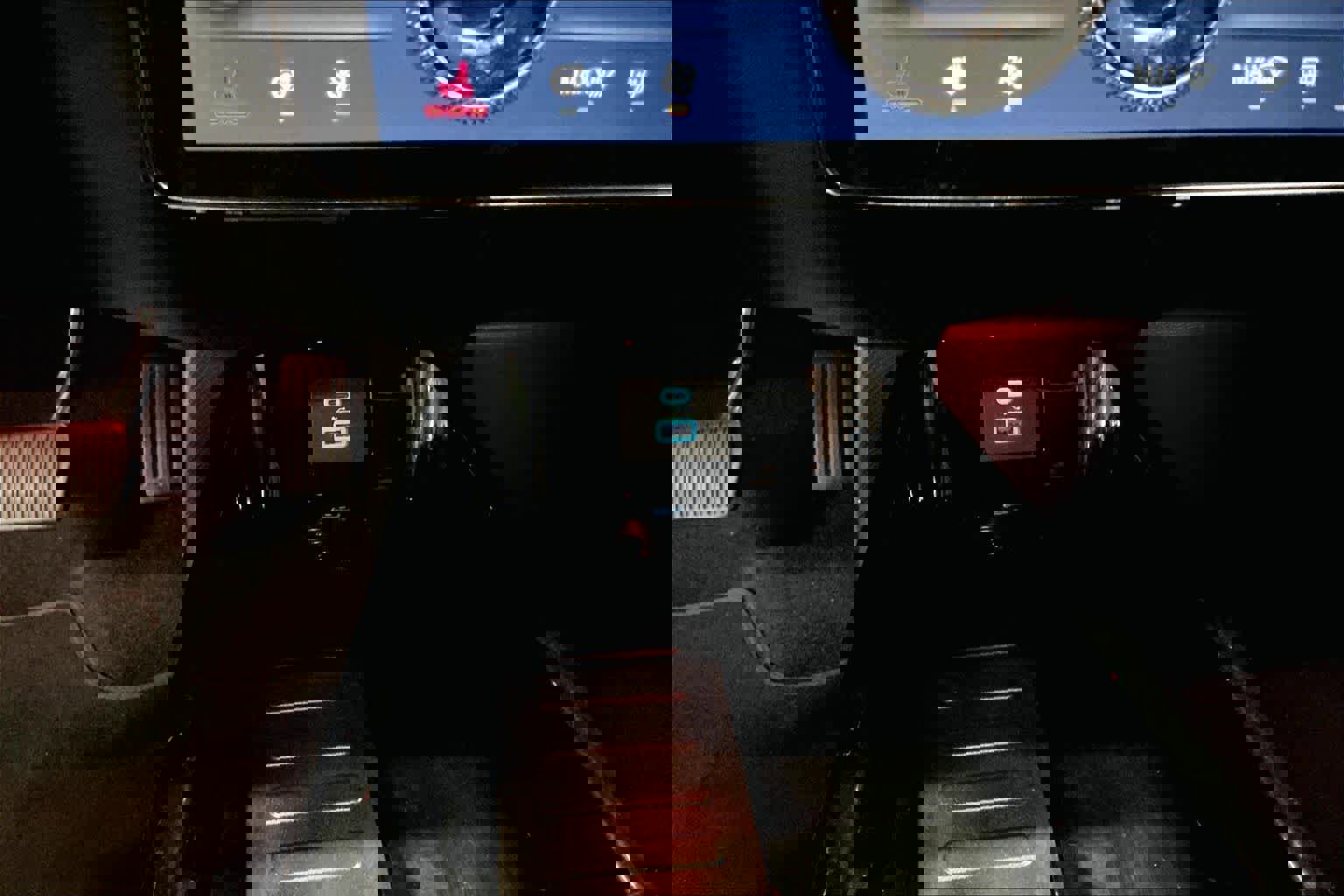 Used 2021 Ford Mustang Mach-E Premium image 33