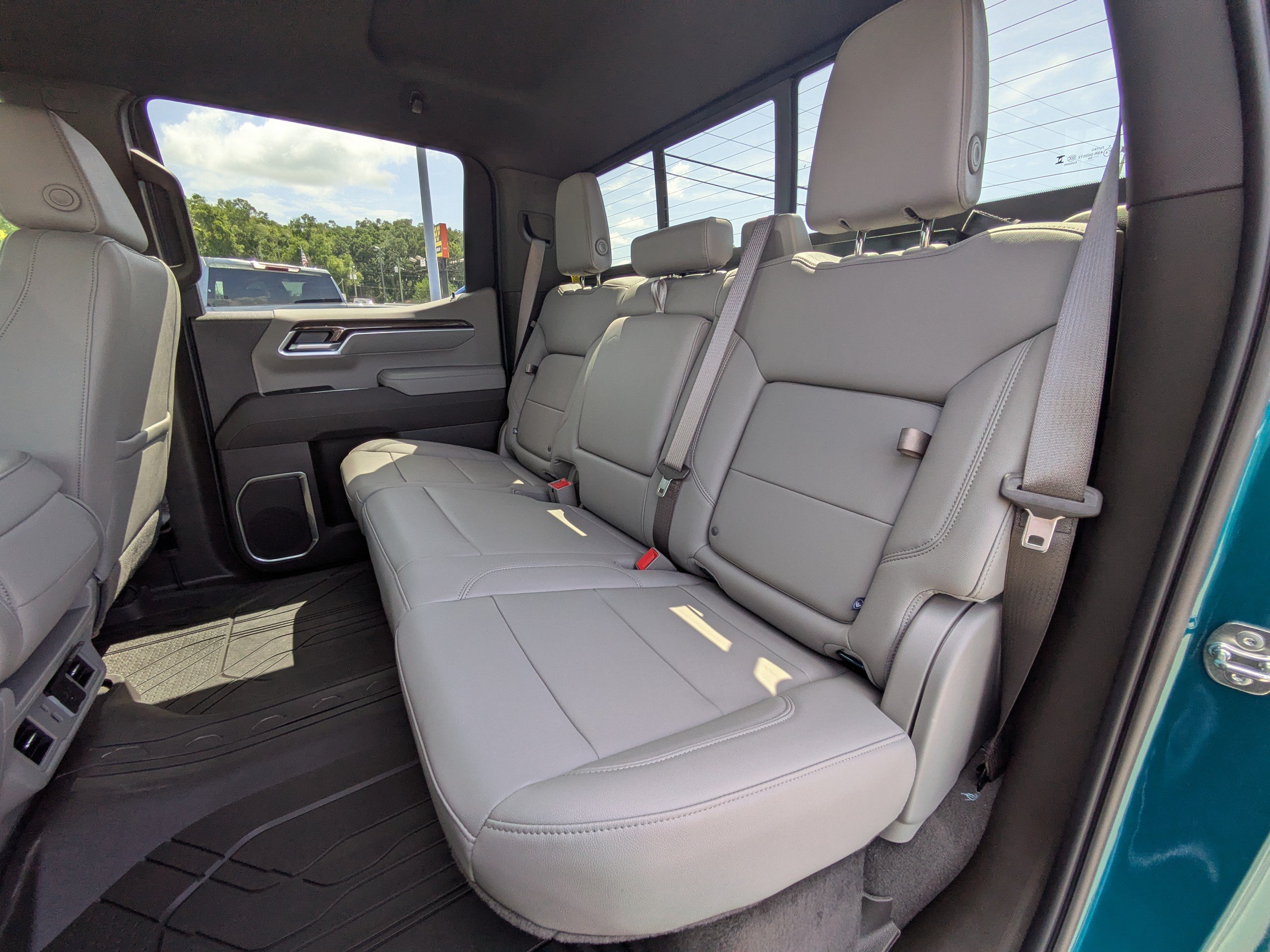 New 2026 Chevrolet Silverado 1500 LT w/ Safety Package AWD/4WD image 14