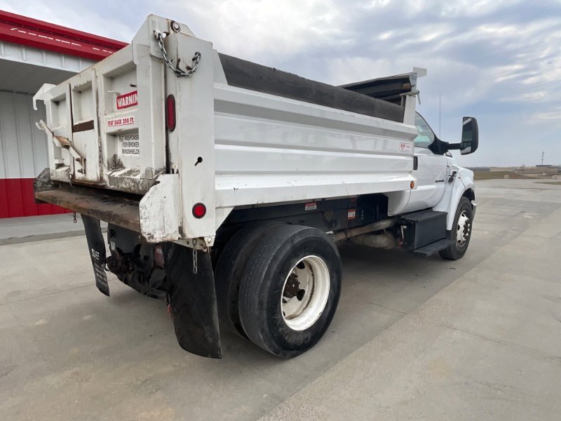 Used 2021 Ford F650 2WD Regular Cab Super Duty image 8