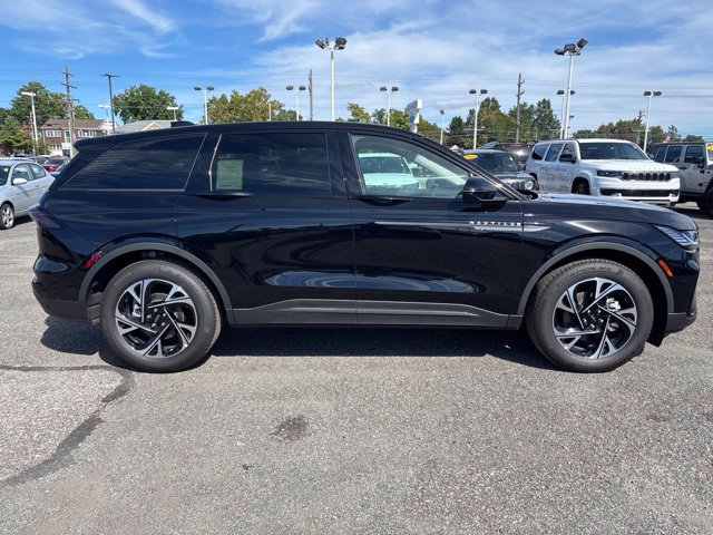 New 2026 Lincoln Nautilus Premier w/ Jet Appearance Package AWD/4WD image 12